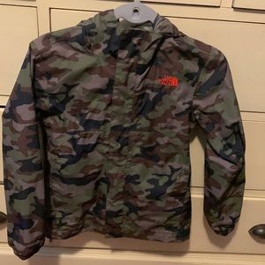 North face boys jacket size 10 /12